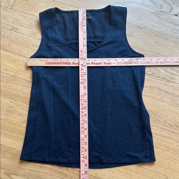 Banana Republic Navy Tank, size small - Picture 5 of 8